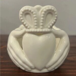 Vintage Irish Claddagh Dish Trinket Candy Ivory Ceramic Possible Dreams Y2K 2001